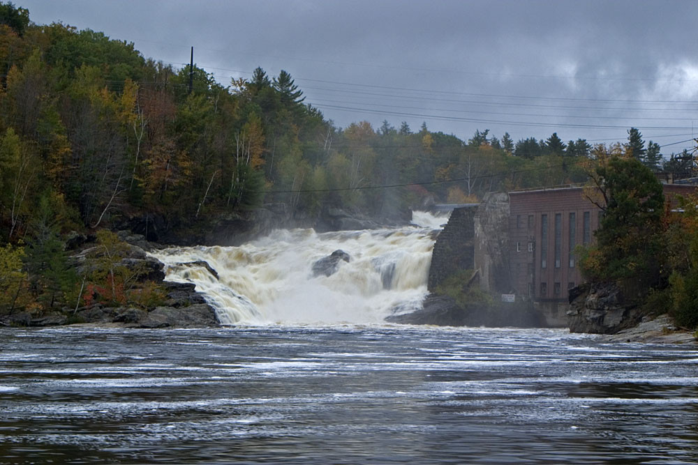 Chisholm Park - Riverside Walking Trail and Overlook - Maine Trail Finder